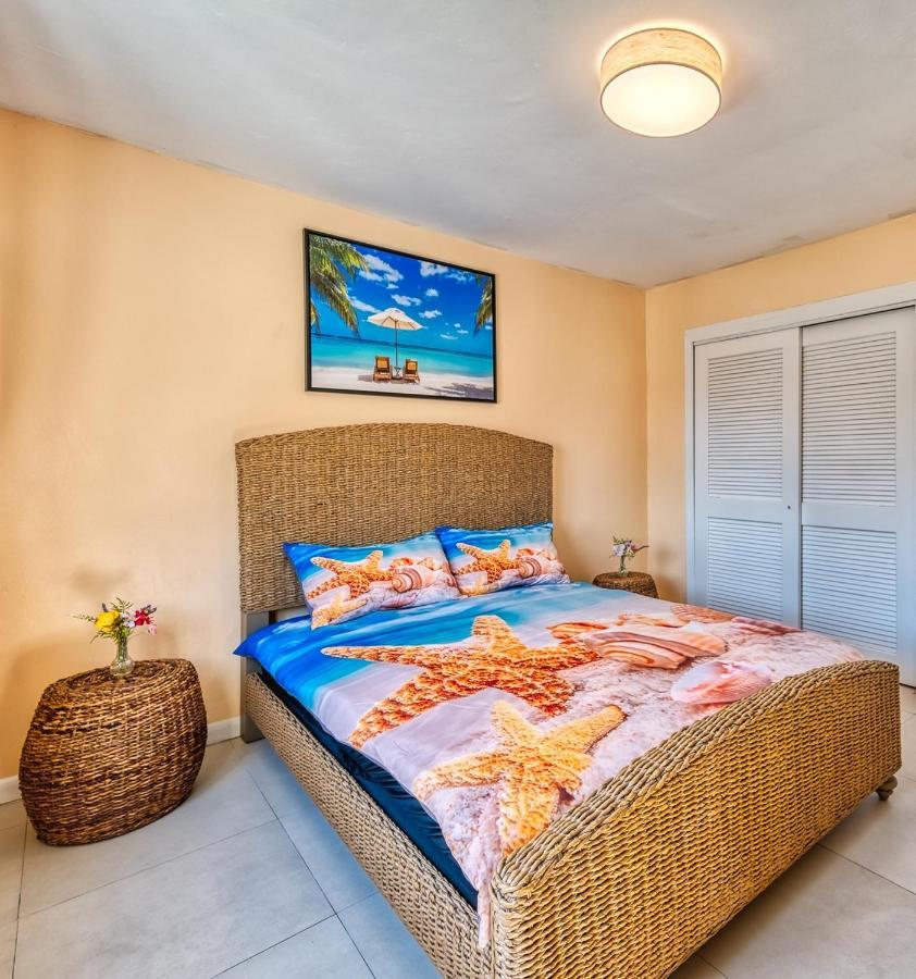 Lovely Apartment Near Beach, Downtown, 24H Security, Pool Nassau Exterior foto