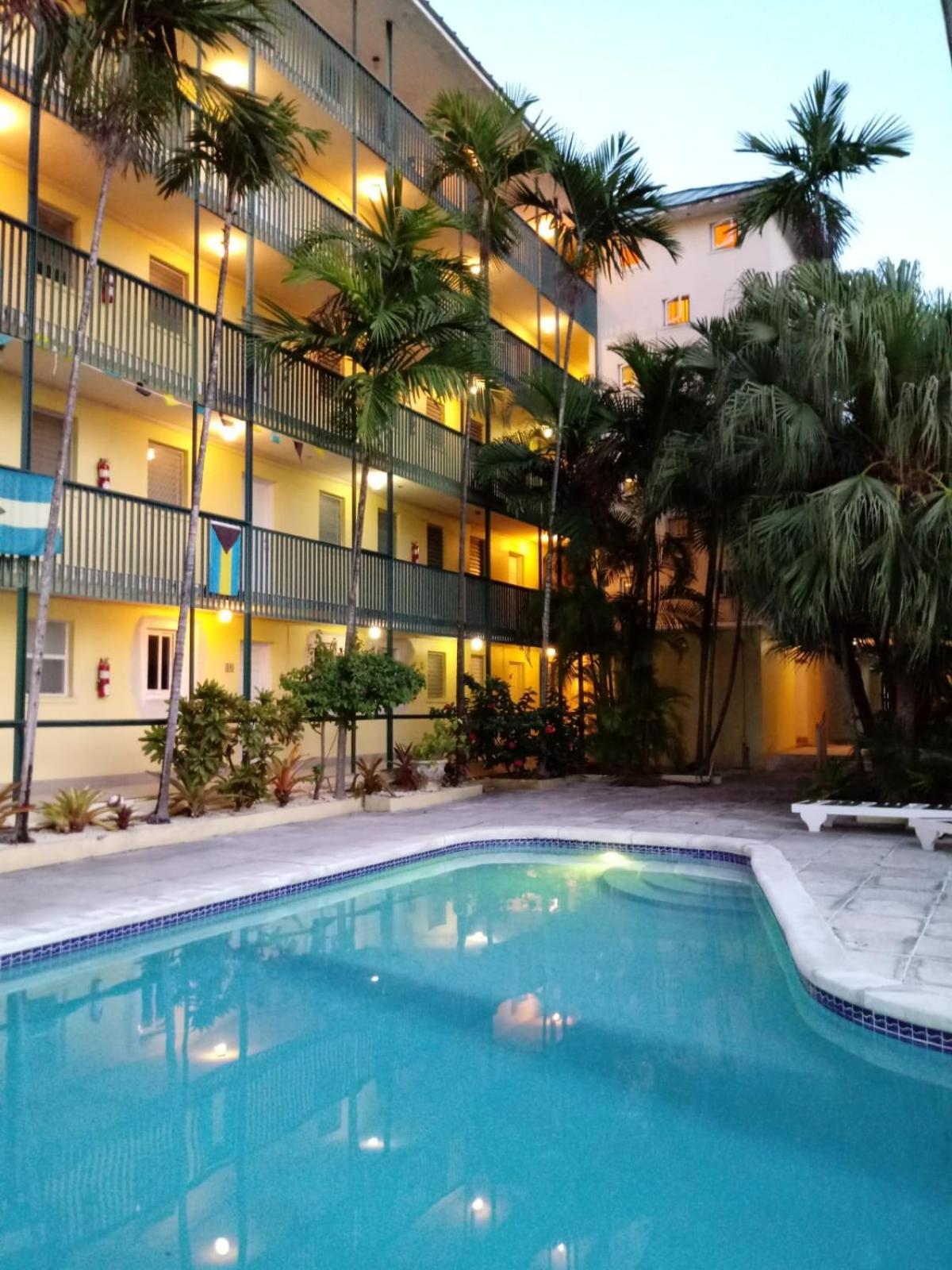 Apartment In Downtown At The Beach Nassau Exterior foto